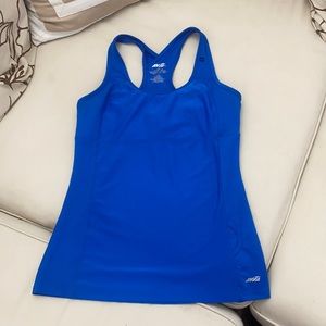 Avia work out top w built in bra